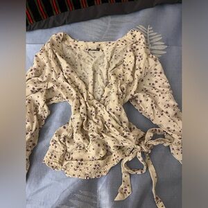 American Eagle Floral Blouse